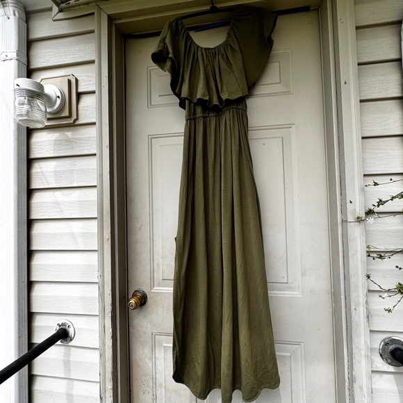 Olive Green Off-shoulder dress - Picture 1 of 7